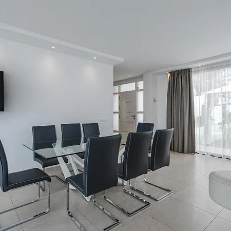 ヴィラ Villariviera 4 Bed Private Pool Costa Adeje *