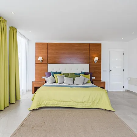 Villariviera 4 Bed Private Pool Costa Adeje Villa *