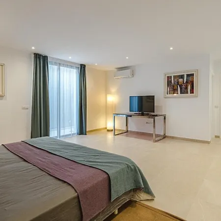 Villariviera 4 Bed Private Pool Costa Adeje ヴィラ